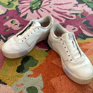 Kids platform pumas shoelaces not included.